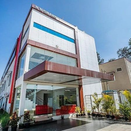 Square Inn Devanahalli Extérieur photo